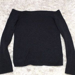 AMERICAN EAGLE off the shoulder sweater (size L)